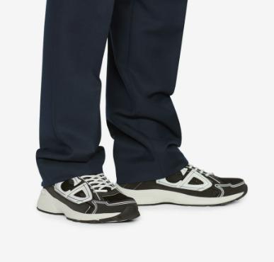 B30 Mesh Black White Trainer