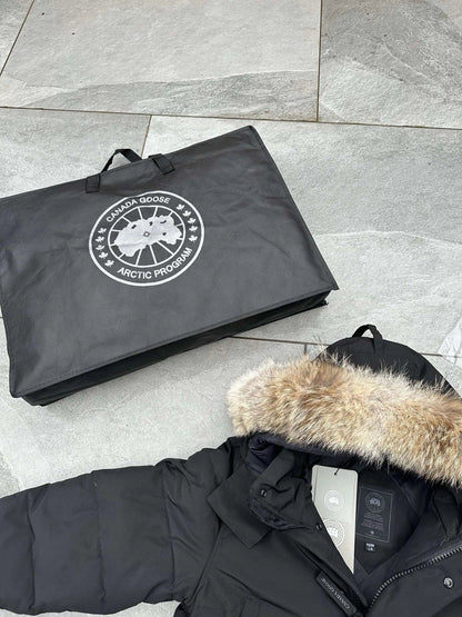 Down Parka – Black Edition