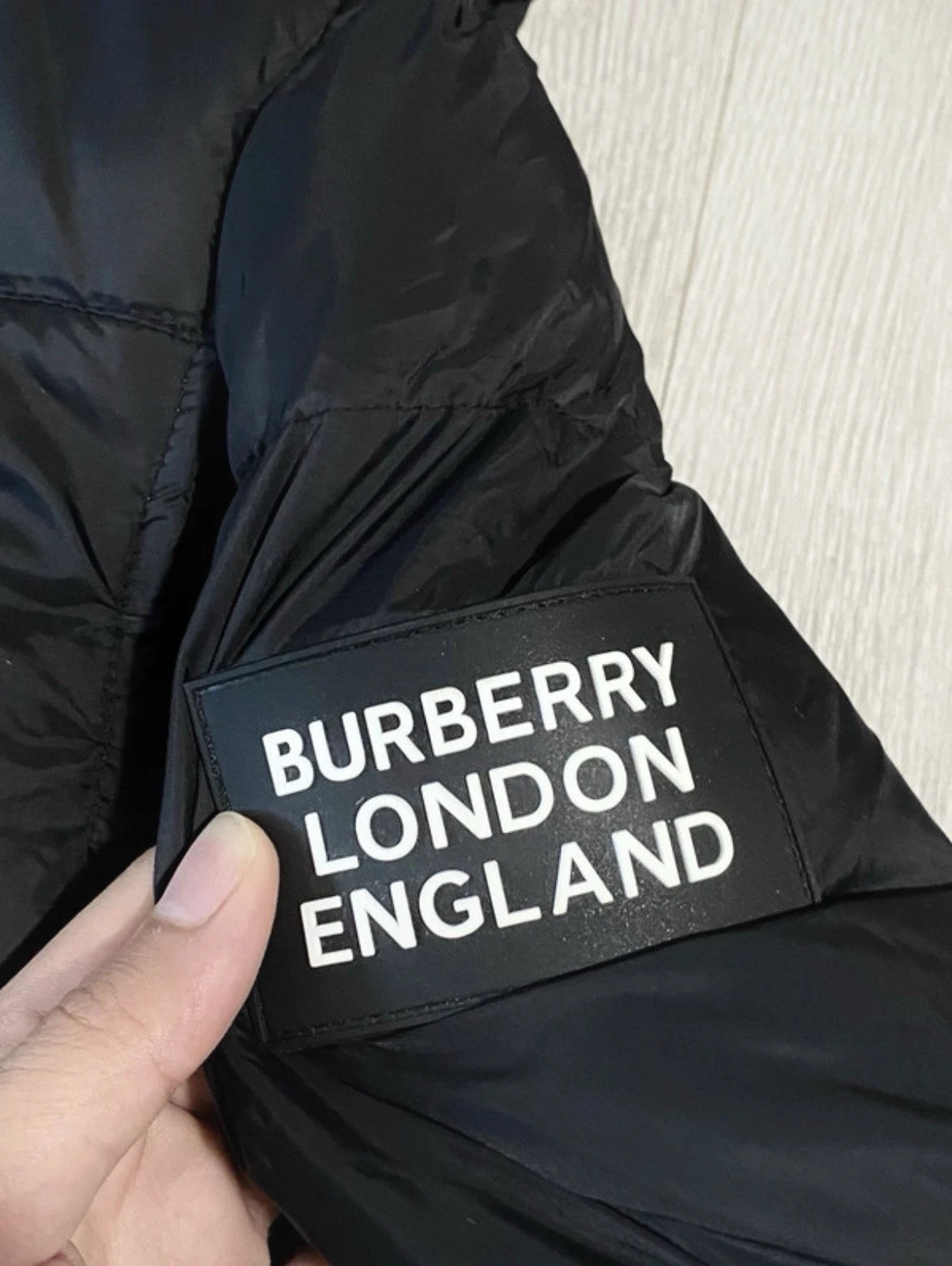 B*r*b*r*y Style Detachable Sleeve Puffer Coat – Black